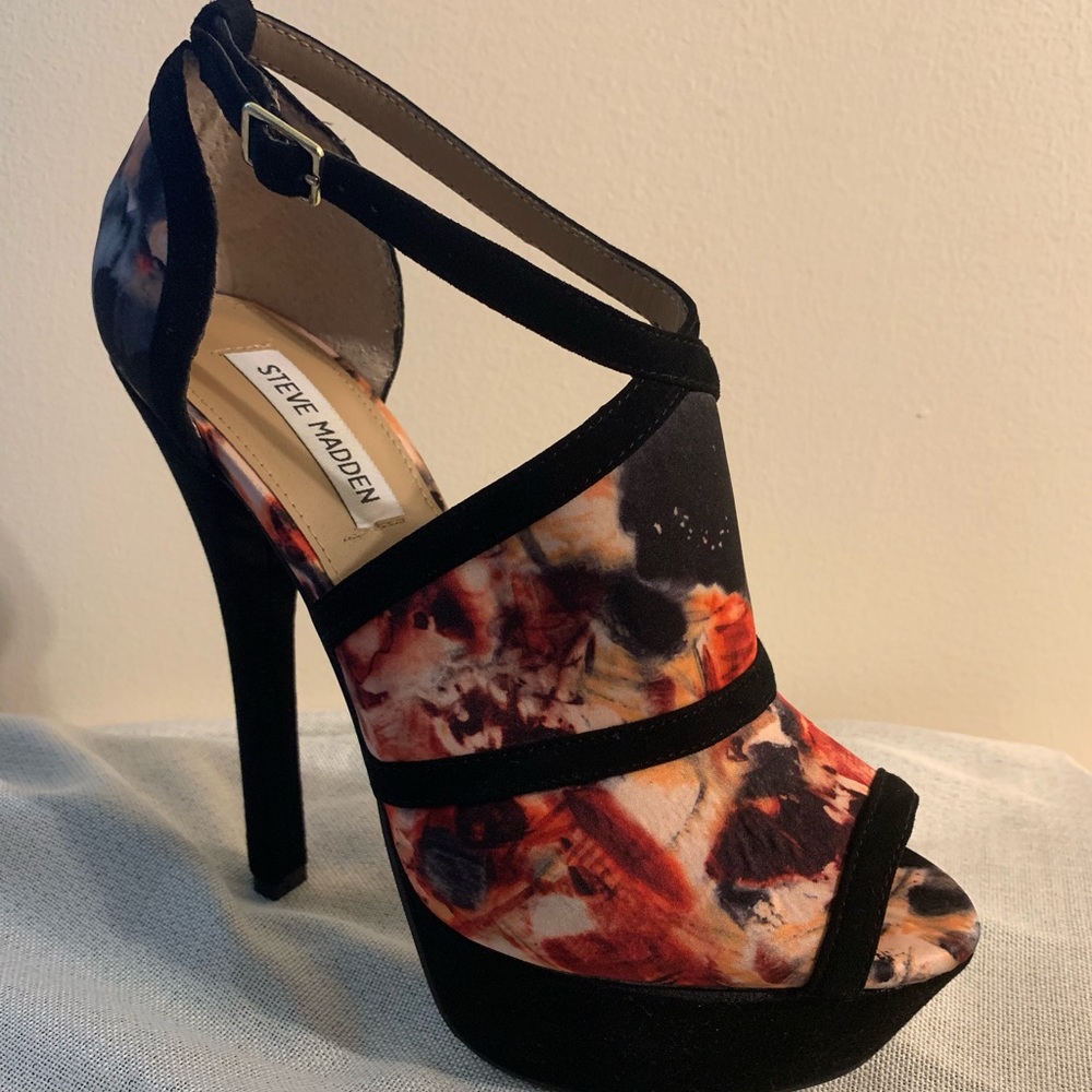 Steve Madden Multi Color Booties